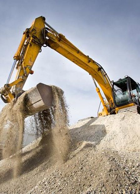 Excavaciones Hijos de Ignacio Fontecha Excavadora sacando arena